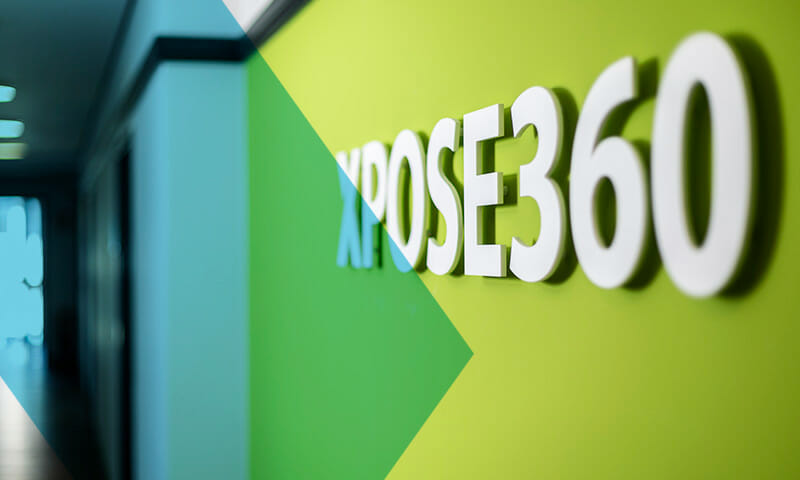 200928_xpose-360_225-Kopie_800x480-blau